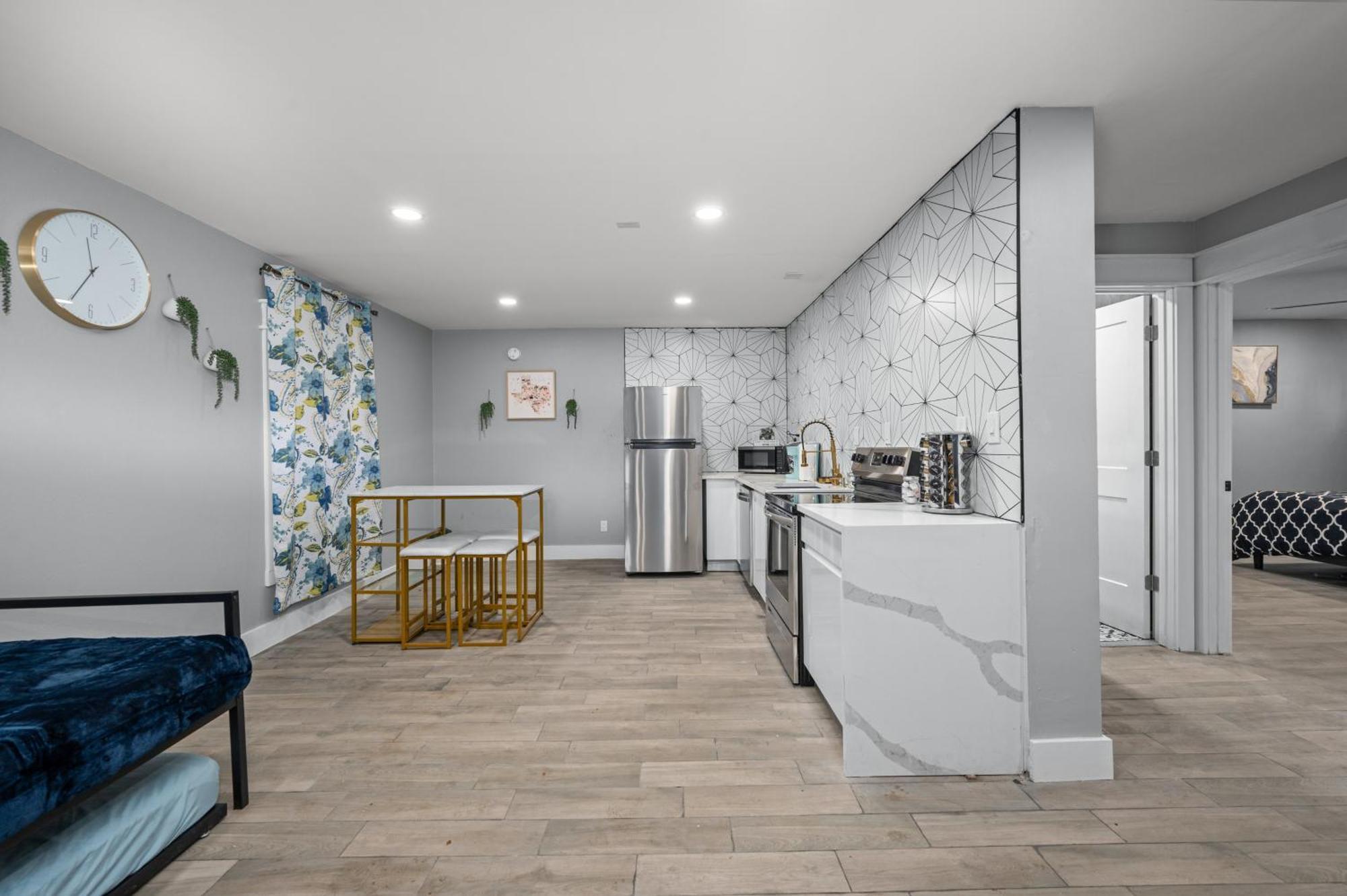 Comfortable 2Br Uptown Escape With Free Park Houston Zewnętrze zdjęcie